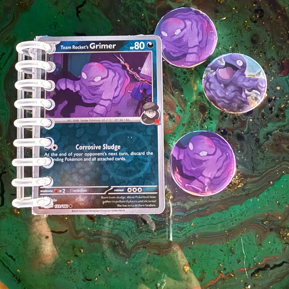 Pokémon Card Notepad and Button Set